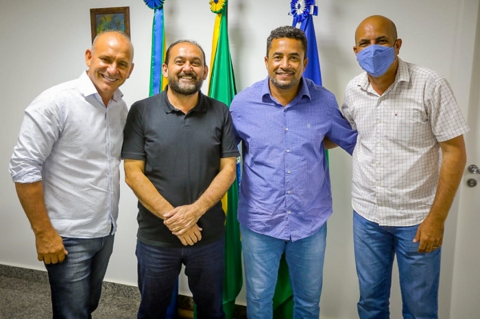 Laerte Gomes recebe visita do prefeito eleito Isaú Fonseca e confirma apoio para o programa Poeira Zero